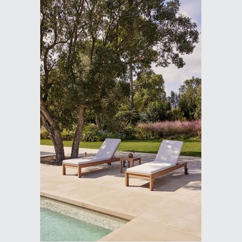 Kahn Outdoor Auxiliar Table by Point