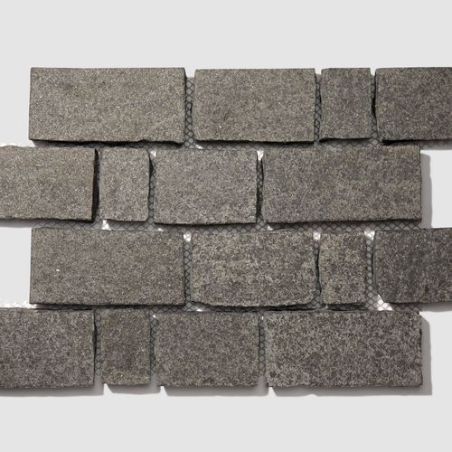 Charcoal Granite Rectangle Cobblestones