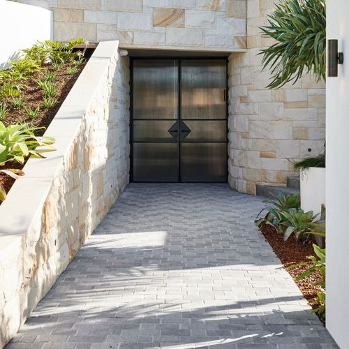 Porphyry Two Colour Mix Cobblestones