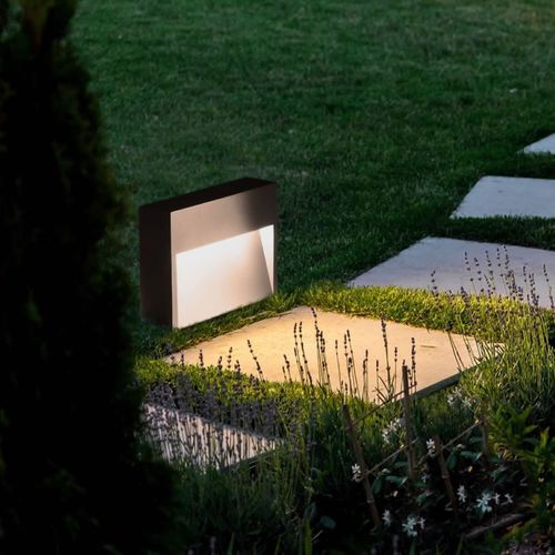Skill Outdoor Wall Light