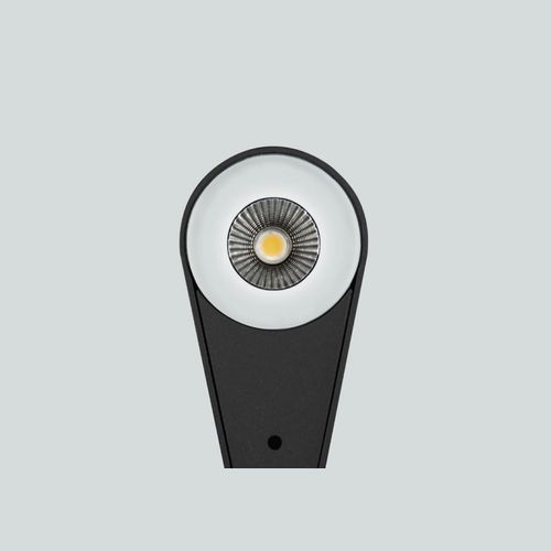 Smooth Wall Effect and Pole Mounted Light