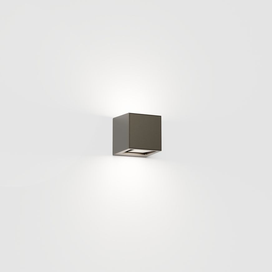 Gap Q Outdoor Wall Light