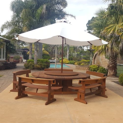 Round Table Suite 2400