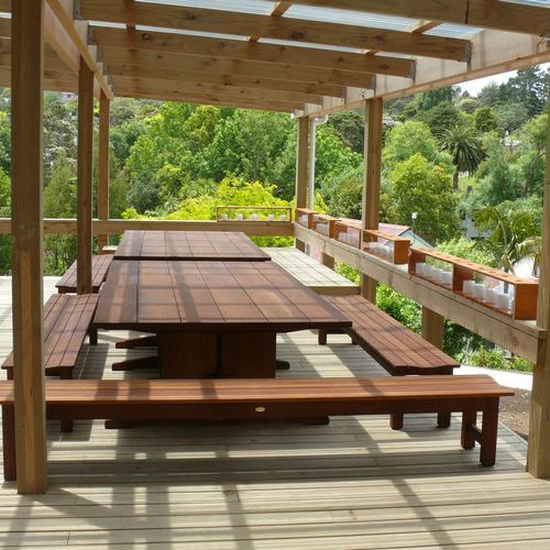 Square Table Suite