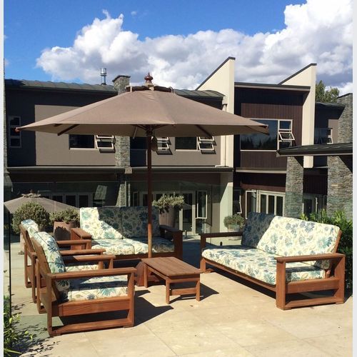 Lounge Chair & Ottoman