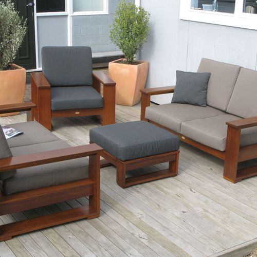 Lounge Chair & Ottoman