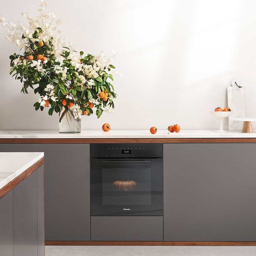 Miele Pureline Cleansteel Pyrolytic Oven W.600 H 7464 Bp