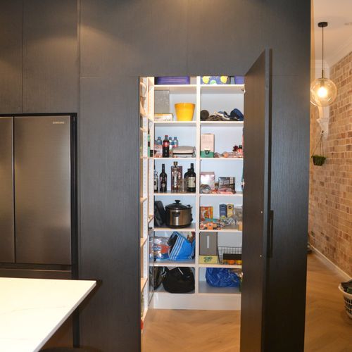 Walk In Pantry