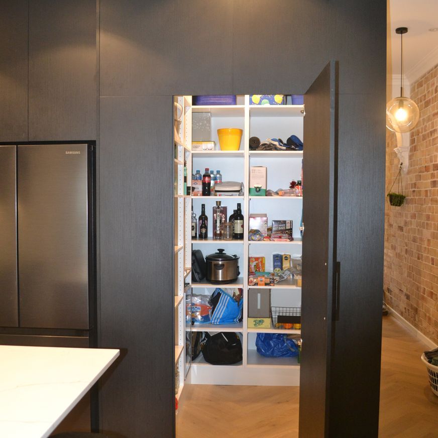 Walk In Pantry