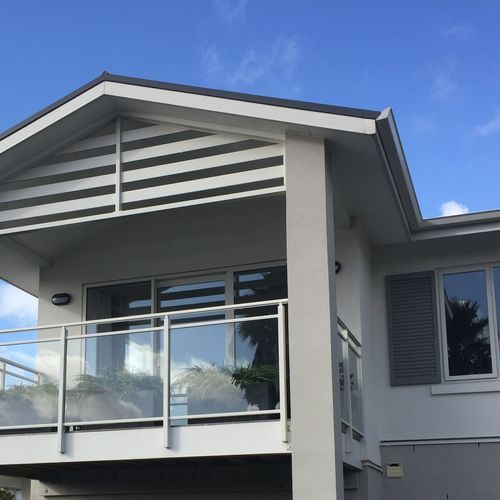 Louvrelite® Gable Sun Shade