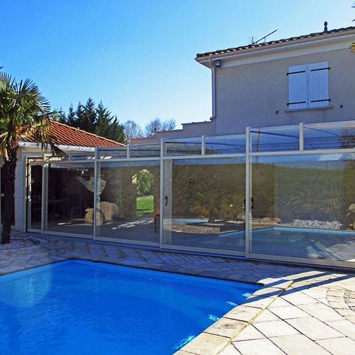 Corso Ultima Pool Enclosure