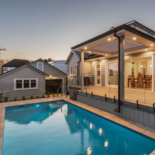 Custom Pools for Small or Challenging Sites
