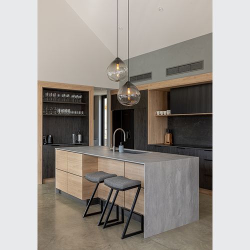 Bespoke Sintered Stone / Porcelain Benchtop Solutions