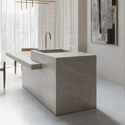 Dekton, Adia
