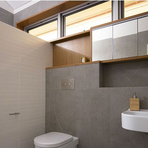 Gallerie Glazed Porcelain