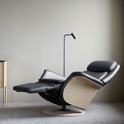 Stressless® Sam Wood - W/ Heat & Massage
