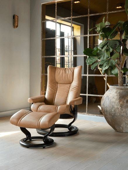 Stressless® Wing (M) Classic Recliner
