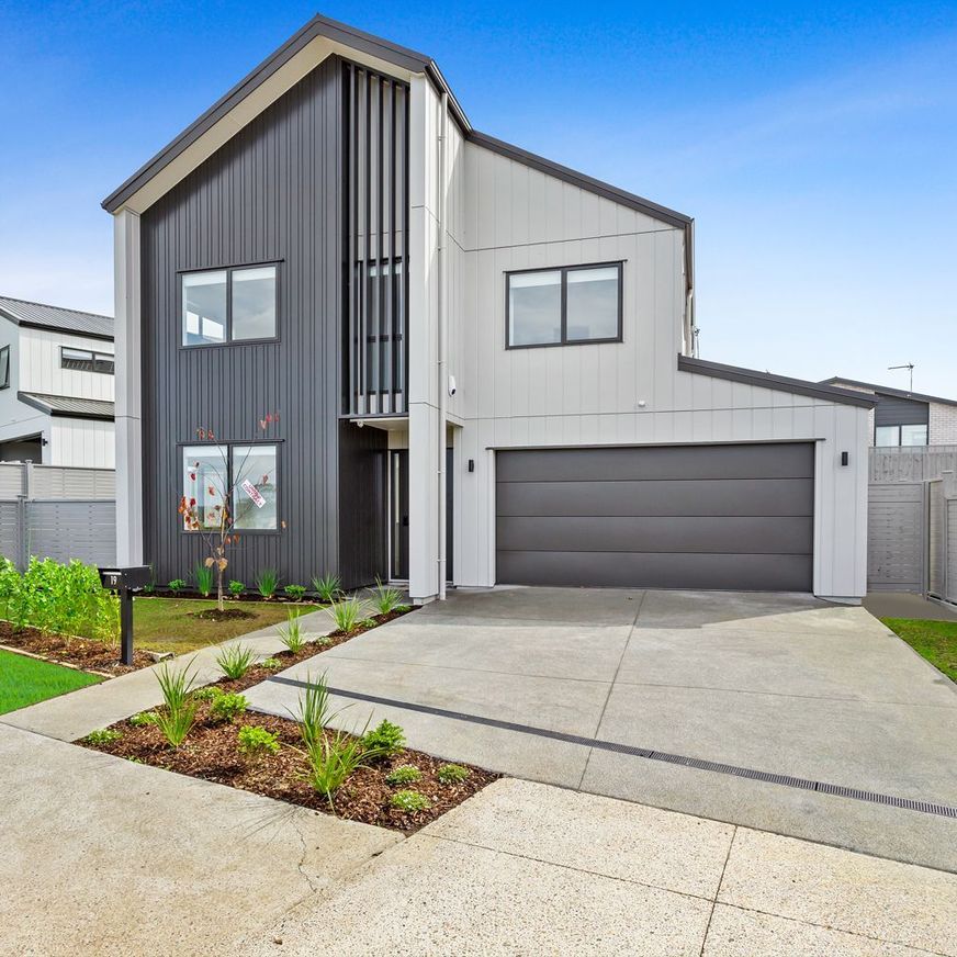 Smooth Sectional Garage Door