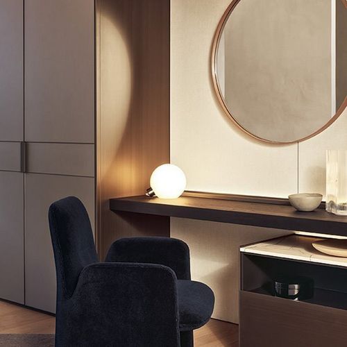 Circle Mirror