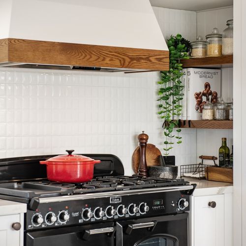 Shelving & Mantel Pieces
