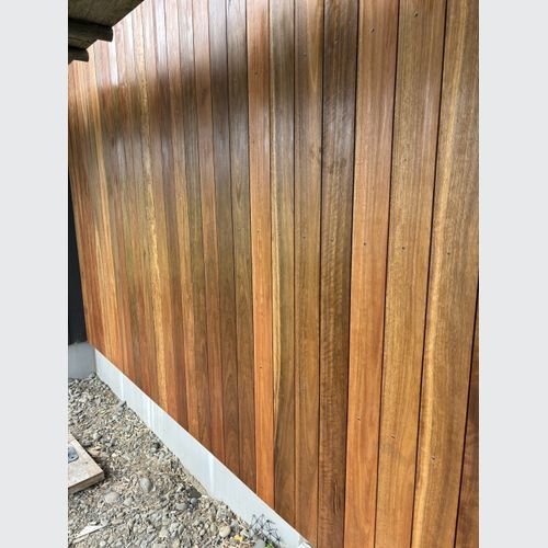 Spotted Gum Vertical Hardwood Cladding