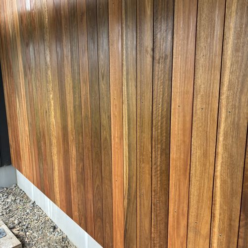 Spotted Gum Vertical Hardwood Cladding