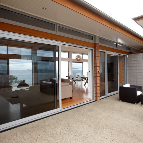 Euroslider® Smooth Sliding Door
