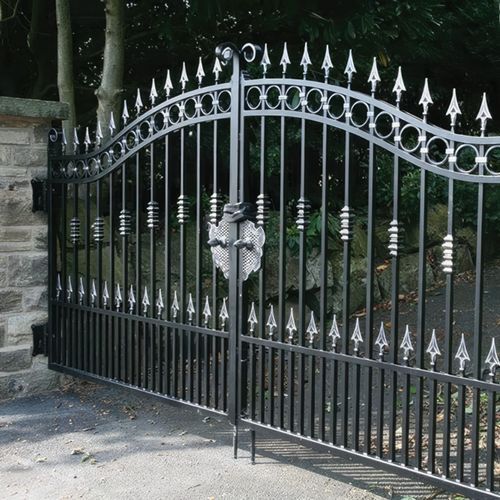 Iron Gates by Bespoke Sculpture