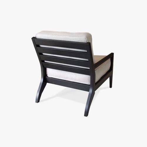 Salon chair  - Chair by Apartmento