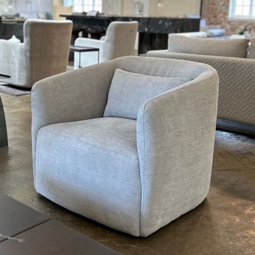 Ava chair