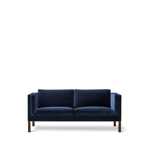 Mogensen 2335 2.5-seat Sofa by Fredericia