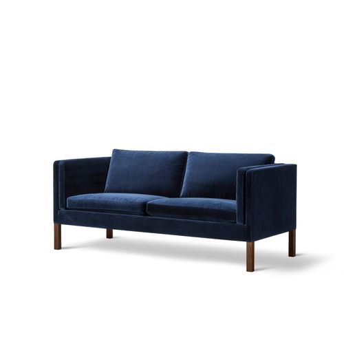Mogensen 2335 2.5-seat Sofa by Fredericia
