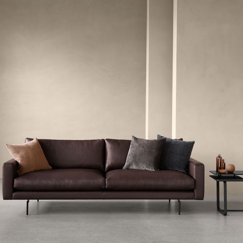 Edge V1 Sofa by Wendelbo