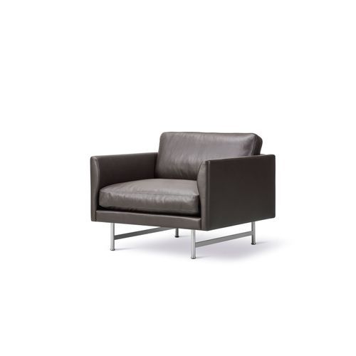 Calmo Lounge Chair 80 Metal by Fredericia
