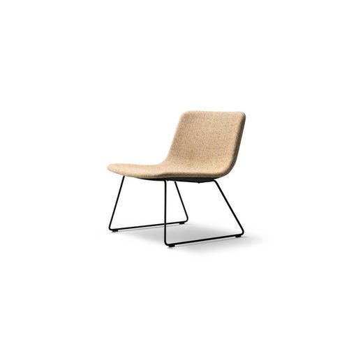Pato Lounge Sled by Fredericia