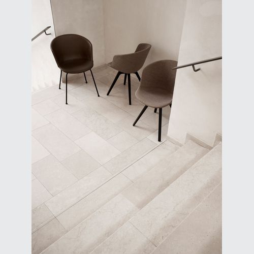 Mono Chair