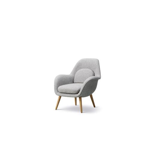Swoon Lounge Chair Petit Wood base by Fredericia