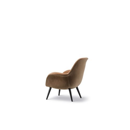 Swoon Lounge Chair Petit Wood base by Fredericia