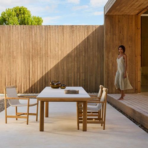 Amanu | Armchair