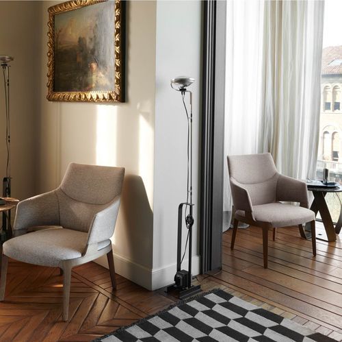 Velis | Lounge Armchair