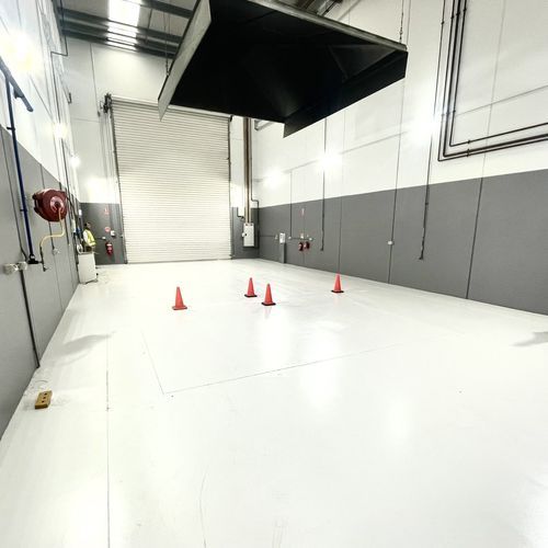 SWISS GriP Aqua Floorline | Traffic White