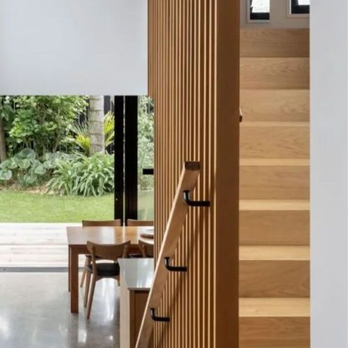 Halliday & Baillie Aluminium D Stair Rail Bracket HB595