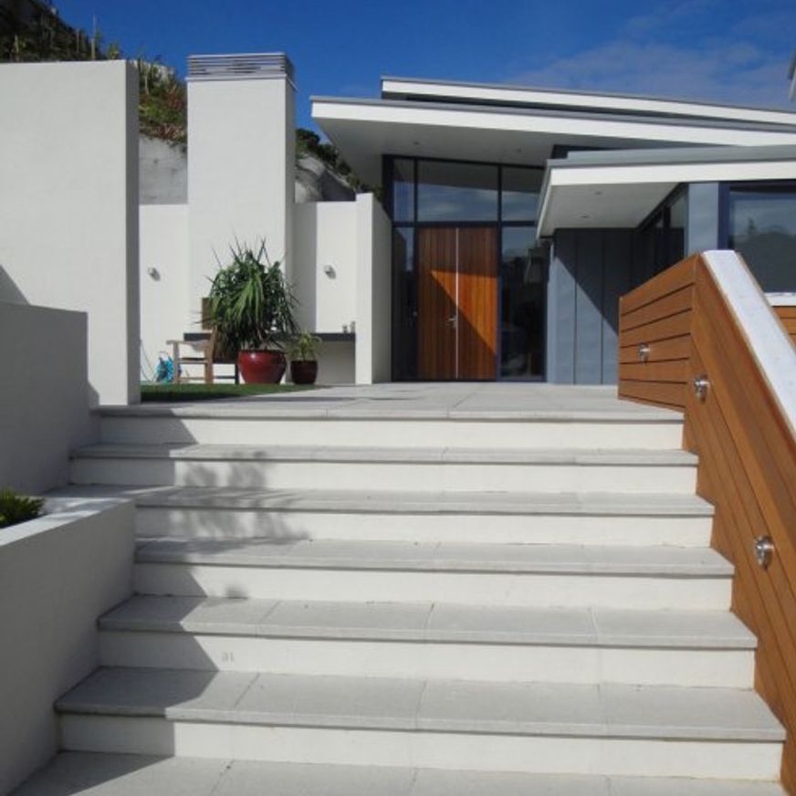Veneto Bullnose Paving