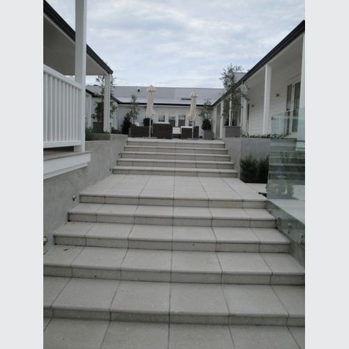 Veneto Bullnose Paving