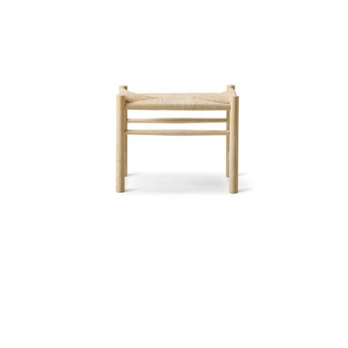 J16 Stool by Fredericia