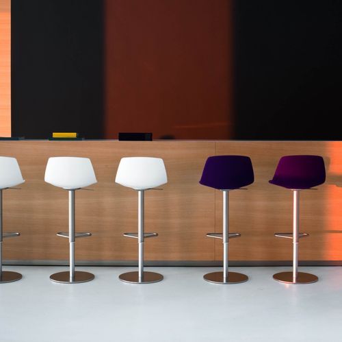 Miunn | Stool with Swivel Base