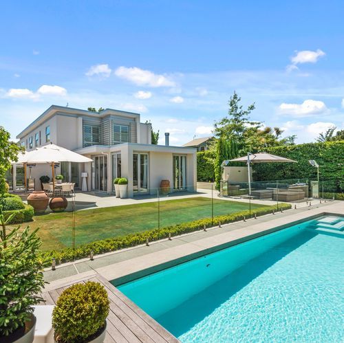 Concrete Swimming Pools by Pioneer