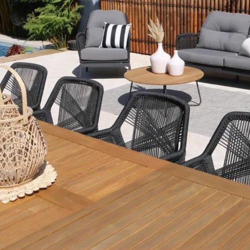 Barcelona Extension Table with 10 Serang Chairs