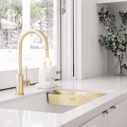 Elysian Commercial Pull-Out Kitchen Mixer