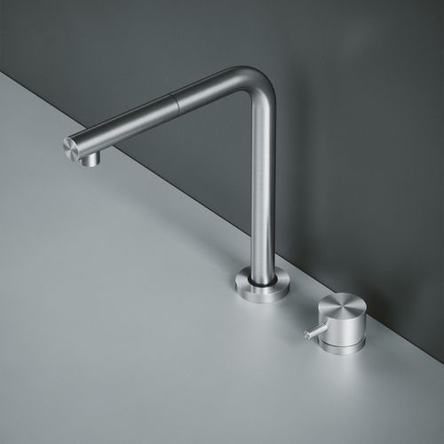 QUADRO Height Adjustable Kitchen Tap with Pull Out Spray